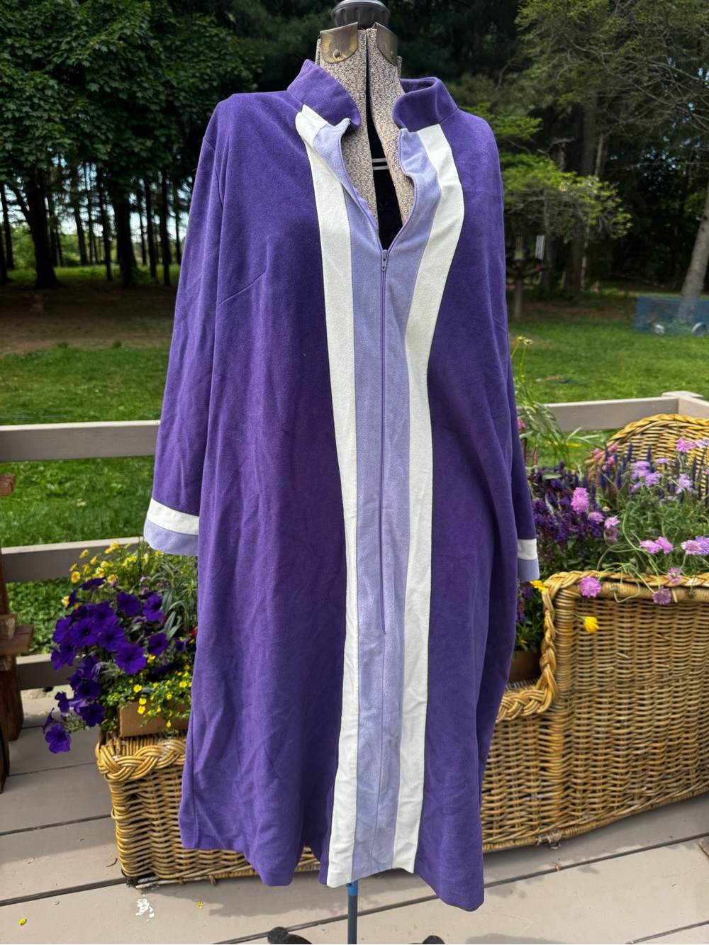 70s Vanity fair zip front house coat *flaw